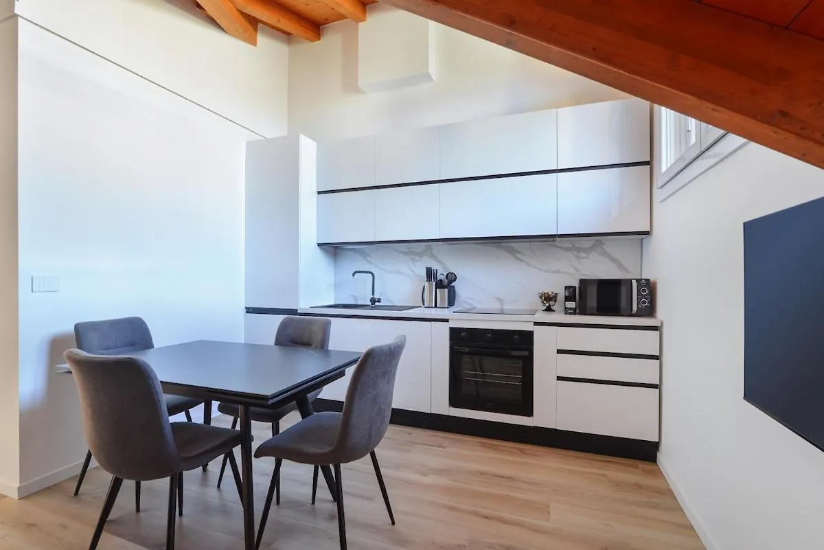 Appartement La Divina Mansarda Di Milano à Vittuone Italie